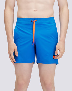 BAÑADOR DE LONGITUD MEDIA EN TEJIDO ELÁSTICO