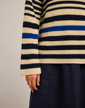 MAGLIONE A RIGHE CON COLLO A TARTARUGA