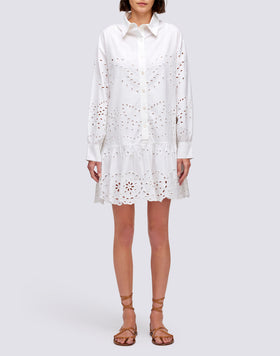ROBE COURTE EN SANGALLO