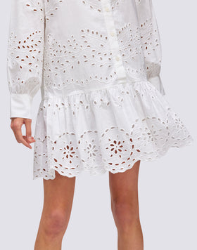 ROBE COURTE EN SANGALLO