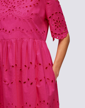 VESTIDO DE SANGALLO