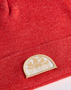 BEANIE WITH PATCH
