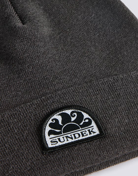 BEANIE CON PATCH