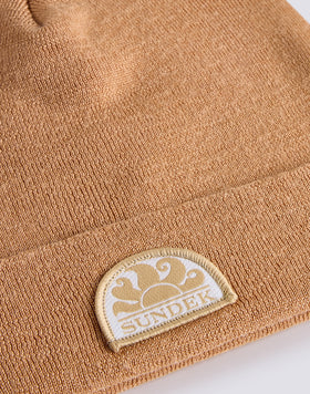 BEANIE CON PATCH