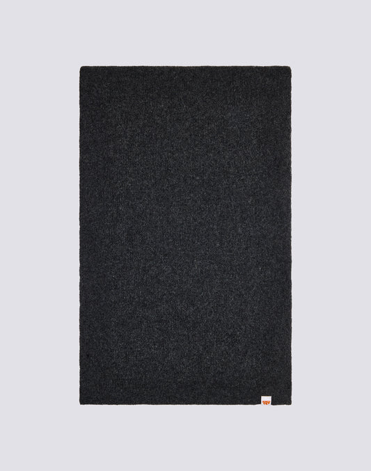 SOLID COLOR RIBBED SCARF