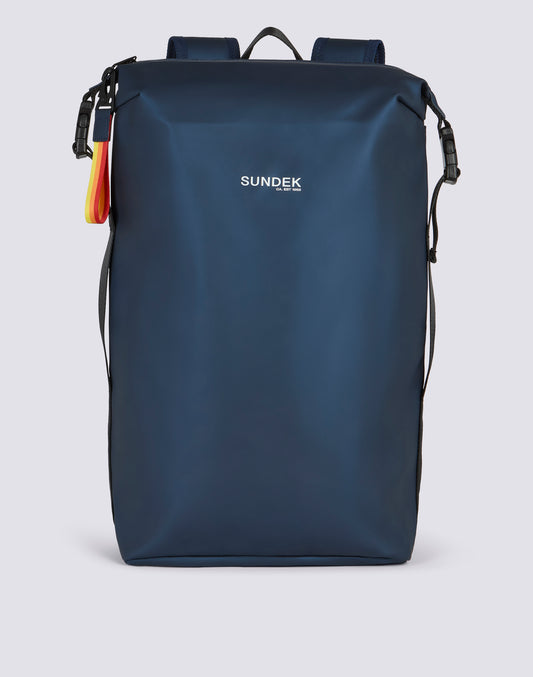 BACKPACK WITH WELDED ZIPPER AND ADJUSTABLE PADDED HANDLES