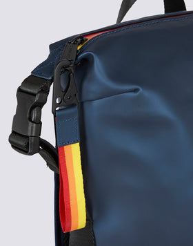 BACKPACK WITH WELDED ZIPPER AND ADJUSTABLE PADDED HANDLES