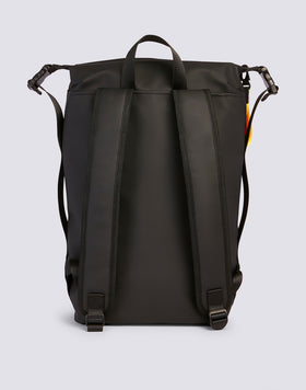MOCHILA CON CREMALLERA SOLDADA Y ASAS AJUSTABLES ACOLCHADAS