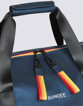 BACKPACK WITH WELDED ZIPPER AND ADJUSTABLE PADDED HANDLES