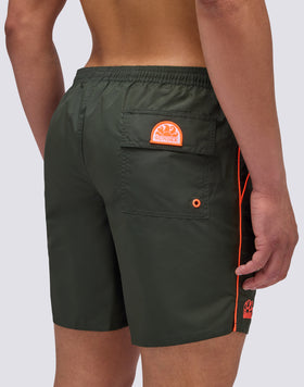 MID-LENGTH SWIM SHORTS WITH AN ELASTICATED WAISTBAND