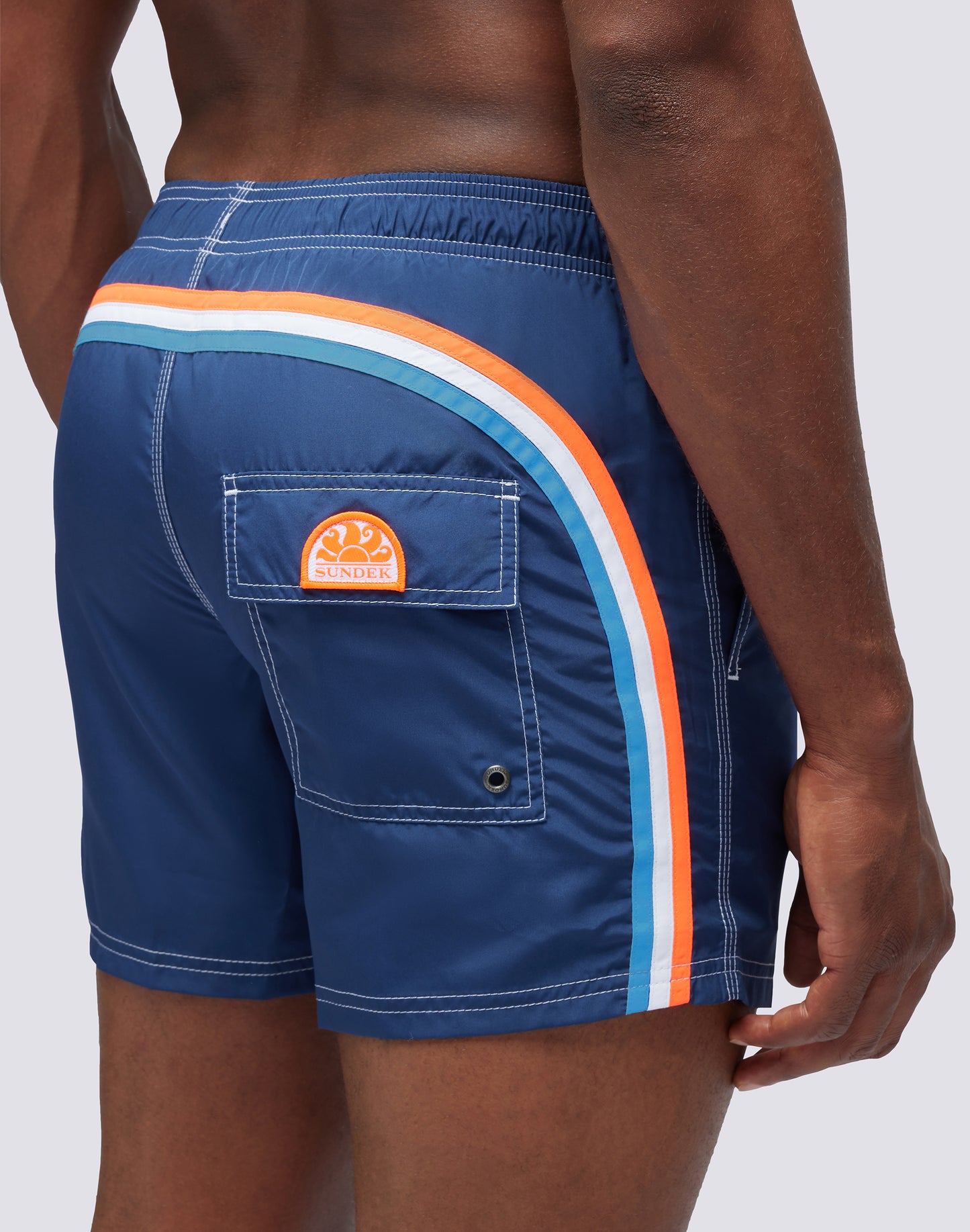 ICONIC TAFFETA STRETCH WAIST SHORT SWIM TRUNKS