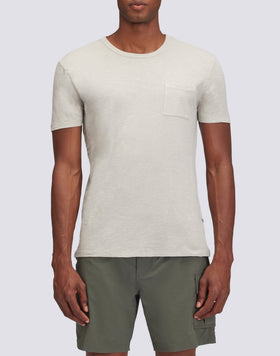 T-SHIRT CON TASCA TINTO CAPO