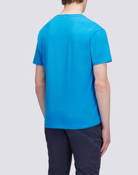 CAMISETA CON BORDADO ARCO IRIS