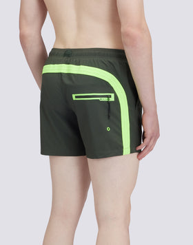 SHORT STRETCHED SWIM SHORTS WITH AN ELASTICATED WAISTBAND