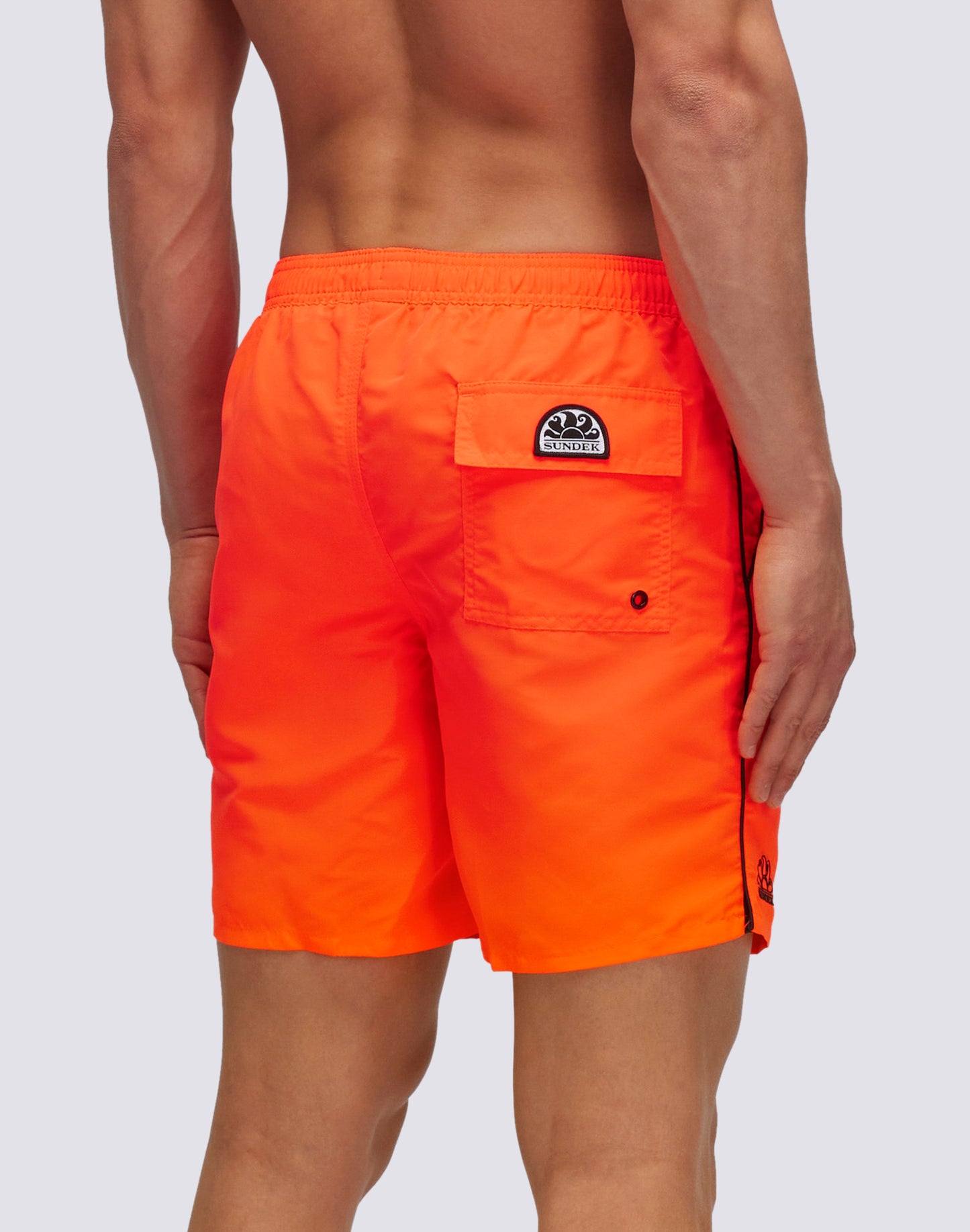 ICONIC TAFFETA STRETCH WAIST MID-LENGTH SWIM TRUNKS