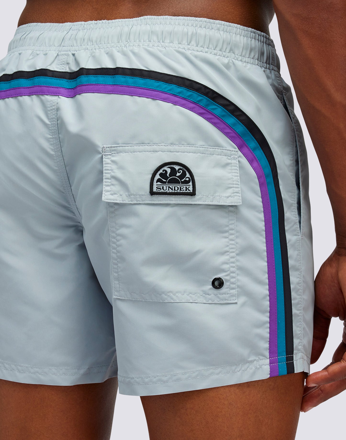 SHORT DE BAIN À TAILLE ÉLASTIQUE TAFFETA ICONIQUE ARC-EN-CIEL FONCÉ