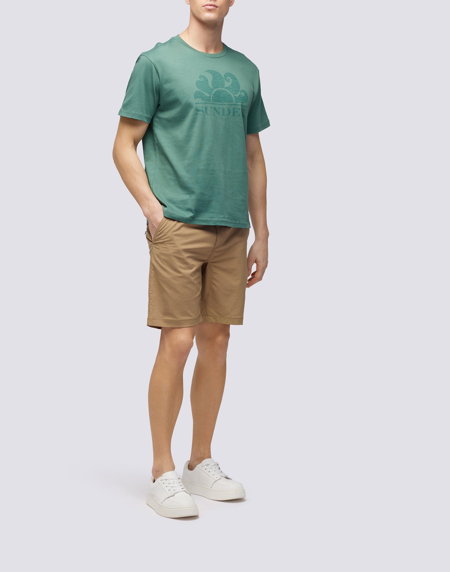 SHORT SLEEVED T-SHIRT WITH LOGO