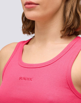 DÉBARDEUR COURT AVEC LOGO BRODÉ