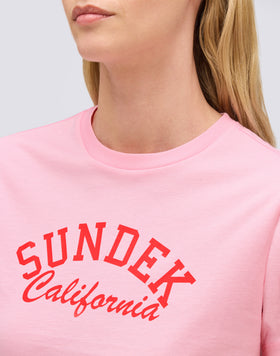 CAMISETA CROPPED DE MUJER CON LAVADO VINTAGE