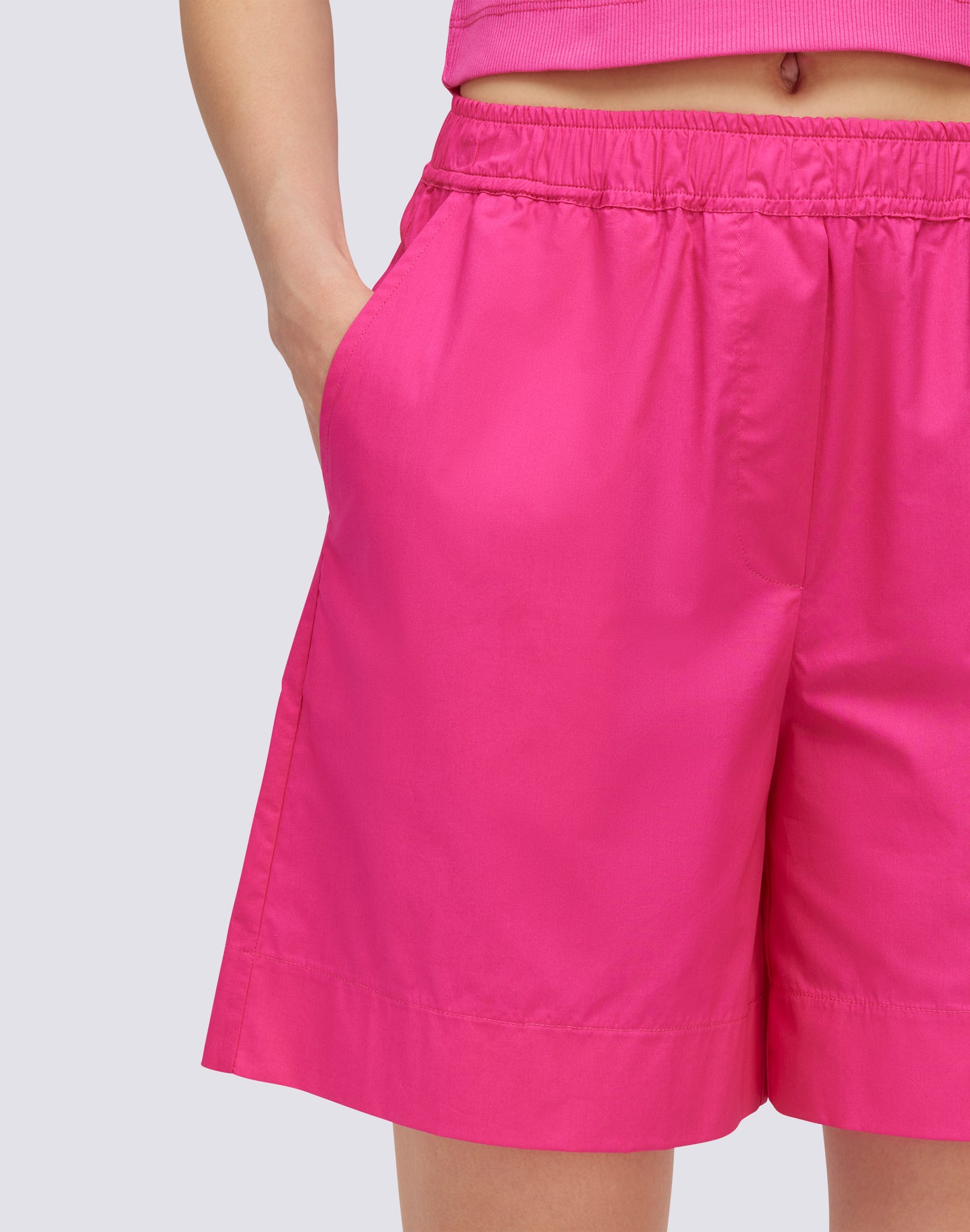 POPLIN SHORTS WITH AN ELASTIC WAIST