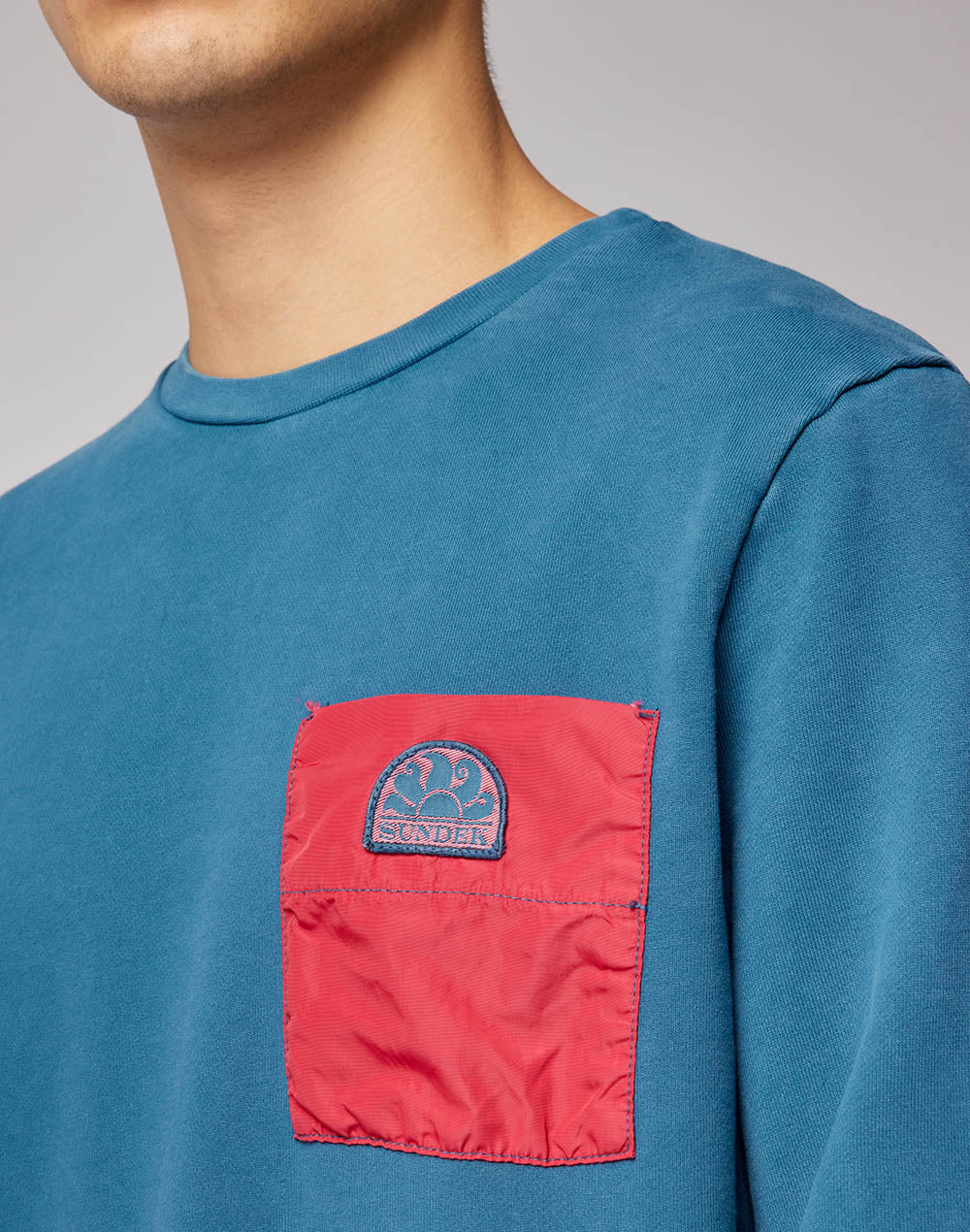 POCKET SWEATSHIRT