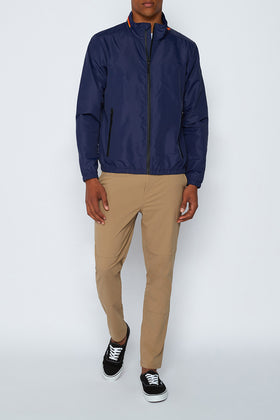 CHAQUETA LIGERA CON CREMALLERA ENTERA