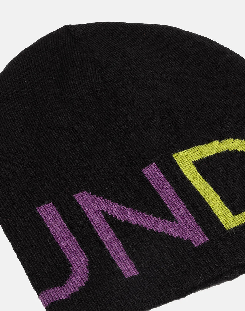 GORRO CON LOGOTIPO 