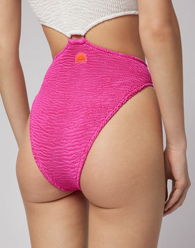 BAÑADOR DE UNA PIEZA EN TEJIDO GOFRADO